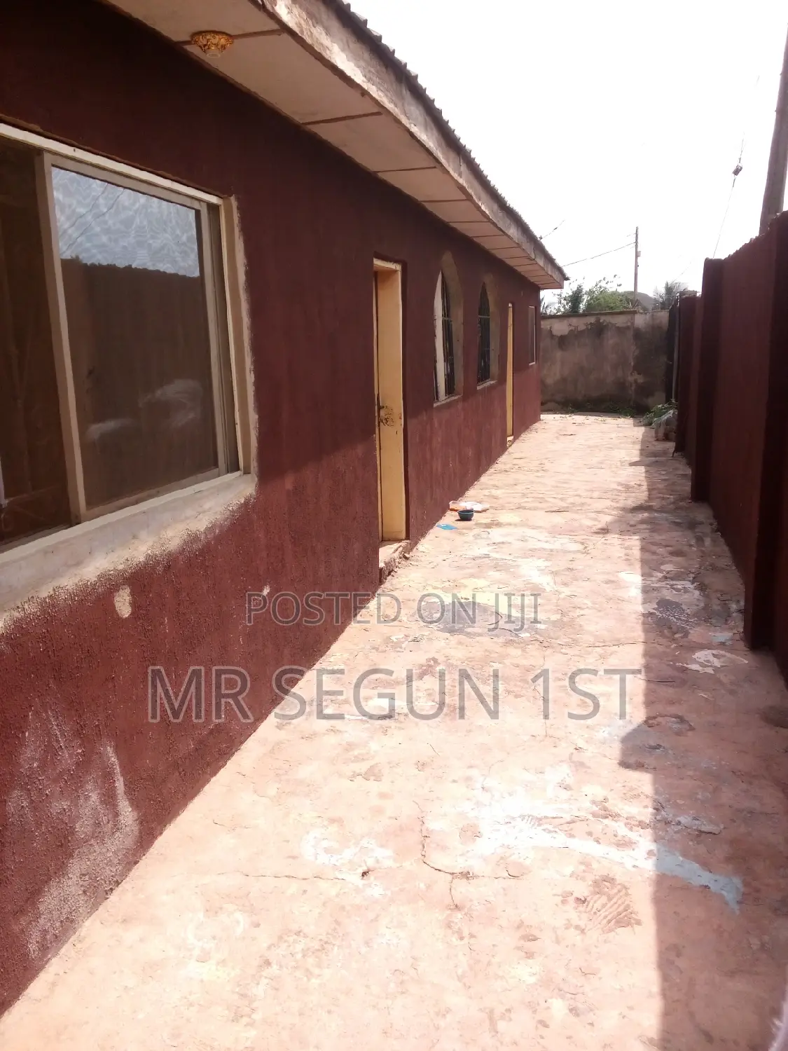 4bdrm Block of Flats in Ire Wole Estate, Apata for sale