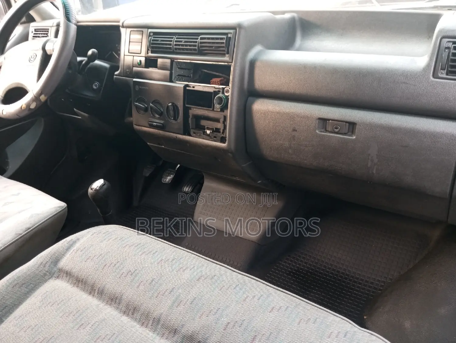 Volkswagen Transporter 2001 White