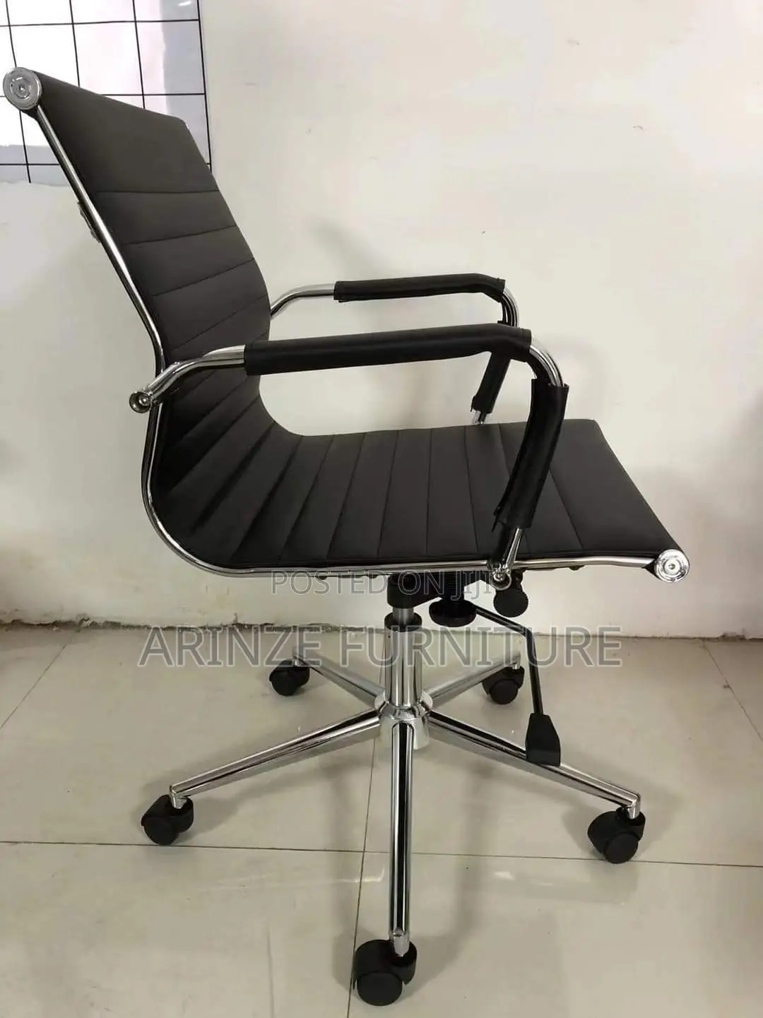 Executive Line Swivel Chair