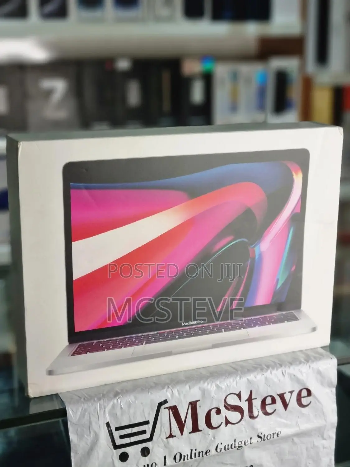 Laptop Apple MacBook Pro 2022 M2 8GB Apple M2 SSD 512GB