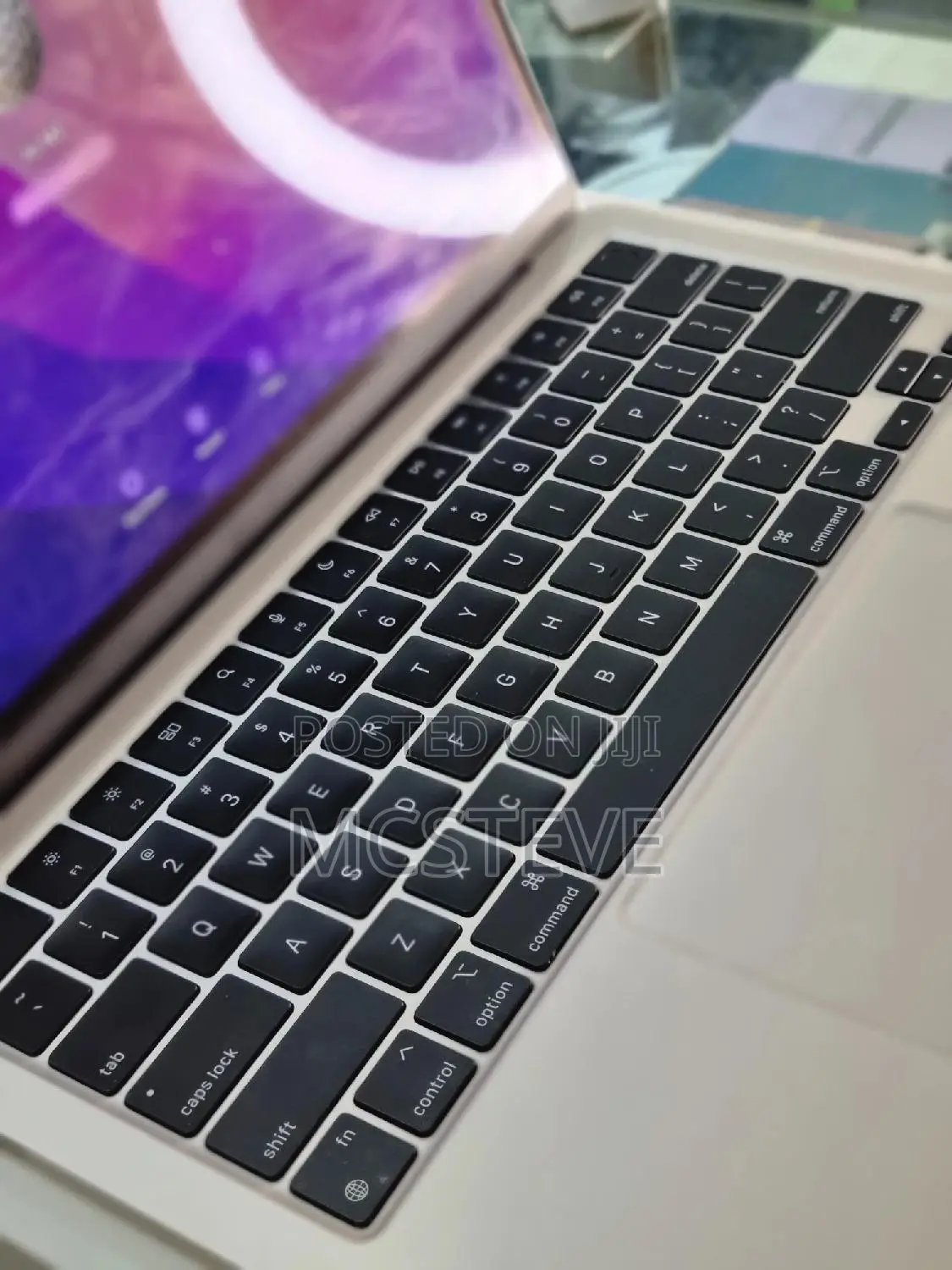 Laptop Apple MacBook Air 2022 M2 8GB Apple M2 SSD 256GB