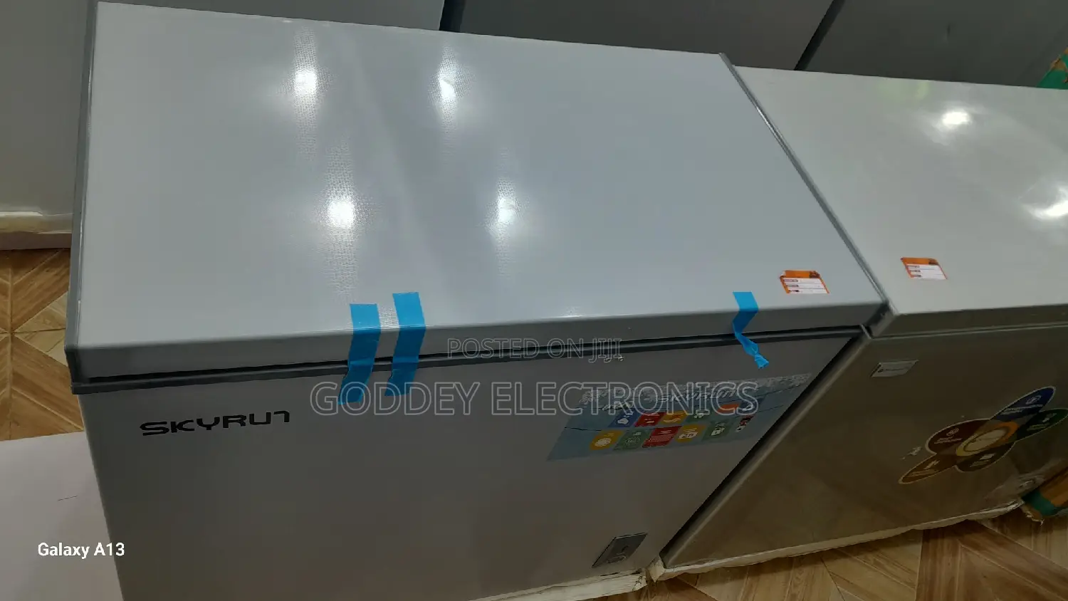Skyrun Deep Freezer 200 Litres 1 Year Warranty