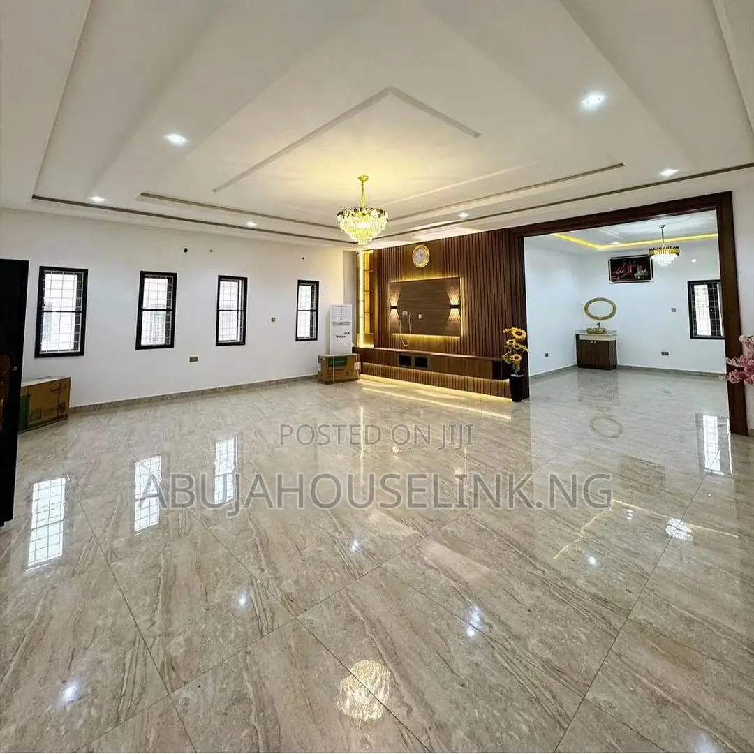 5bdrm Duplex in App Resettlement for sale