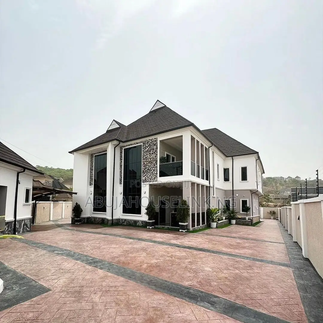 5bdrm Duplex in App Resettlement for sale
