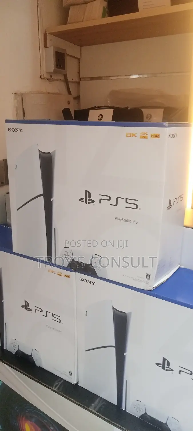 Play Station 5 Slim