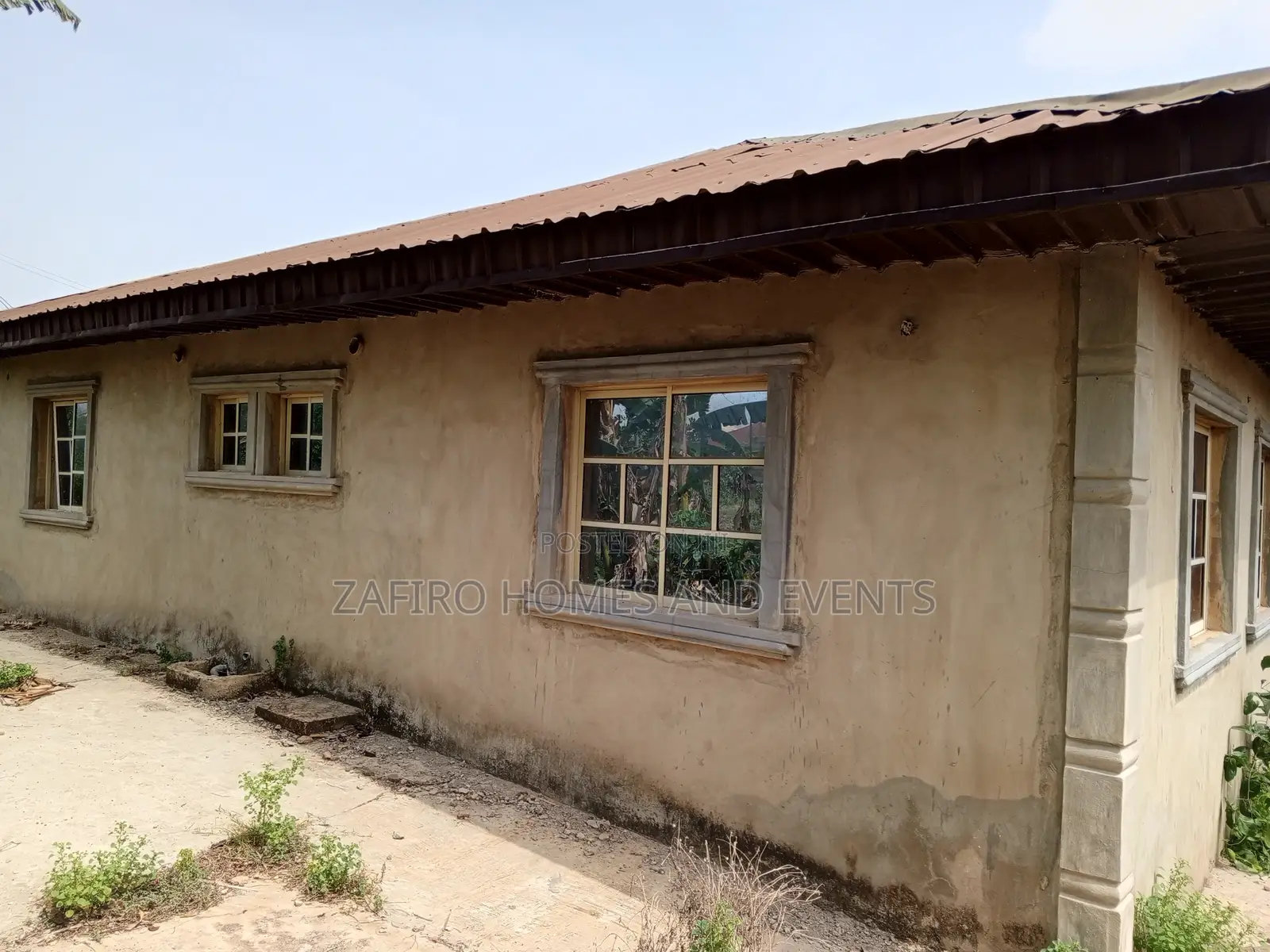 5bdrm Bungalow in Aba Beji Aparaja Odo for sale