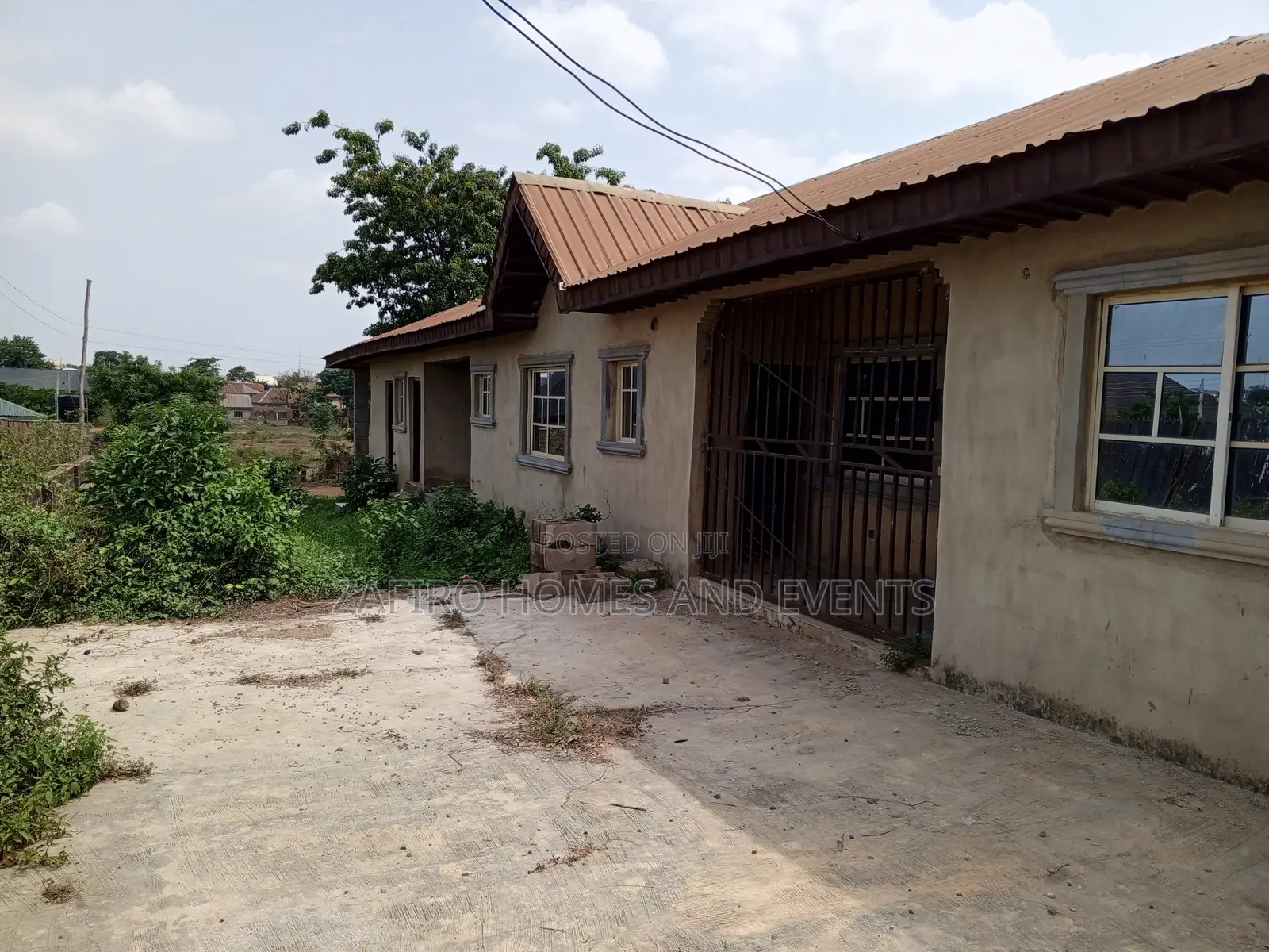 5bdrm Bungalow in Aba Beji Aparaja Odo for sale