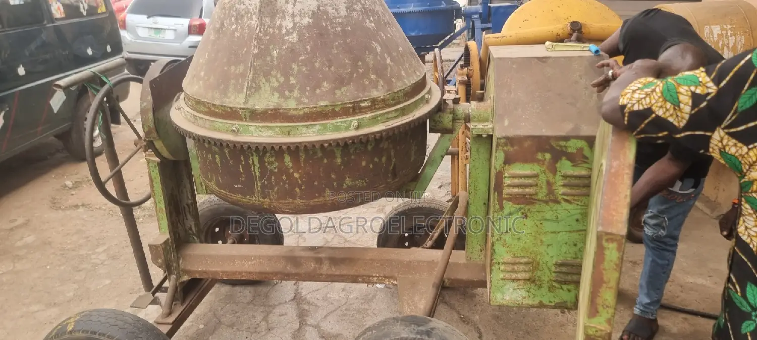 500 And 400 LTRS Concrete Mixing Machine UK Standard .