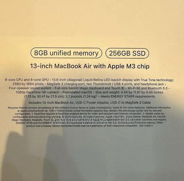 New Laptop Apple MacBook 8GB Apple M3 SSD 256GB
