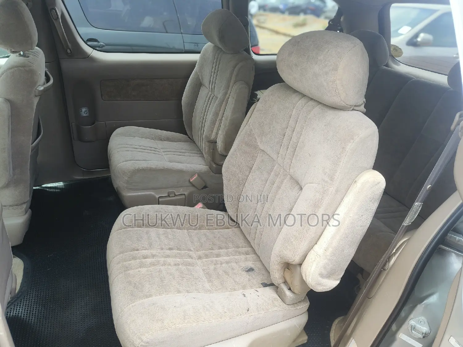 Toyota Sienna LE 2002 Silver