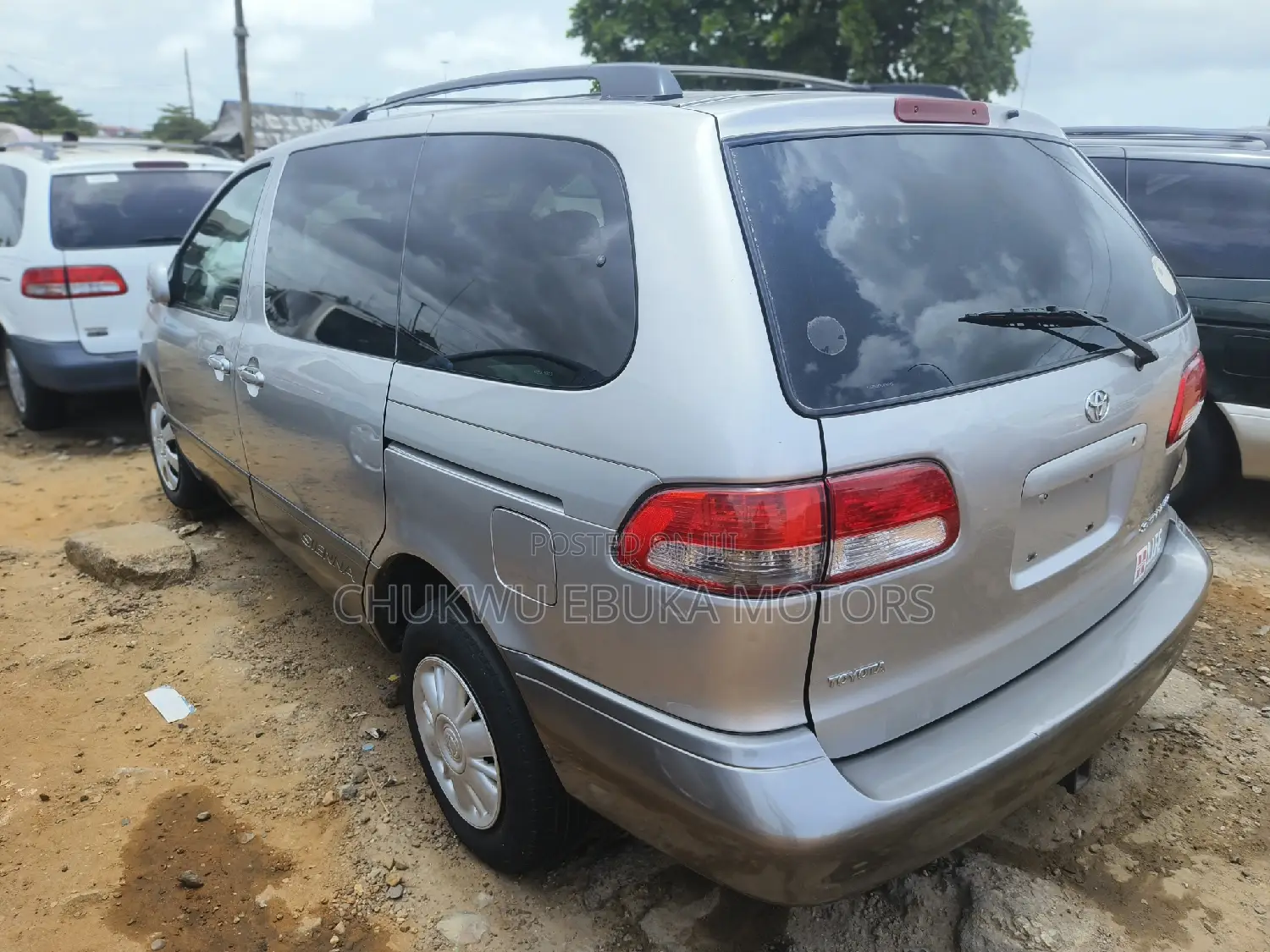 Toyota Sienna LE 2002 Silver