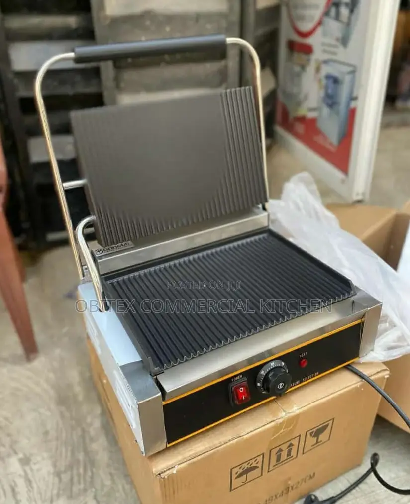 Electric Single Shawarmer Toaster Grilling Machine Available