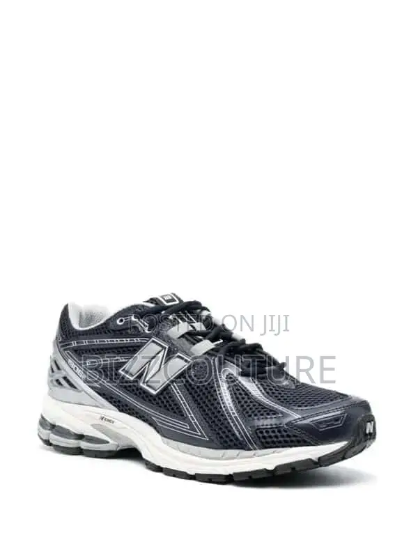 Original NEW BALANCE Sneakers Available in Store