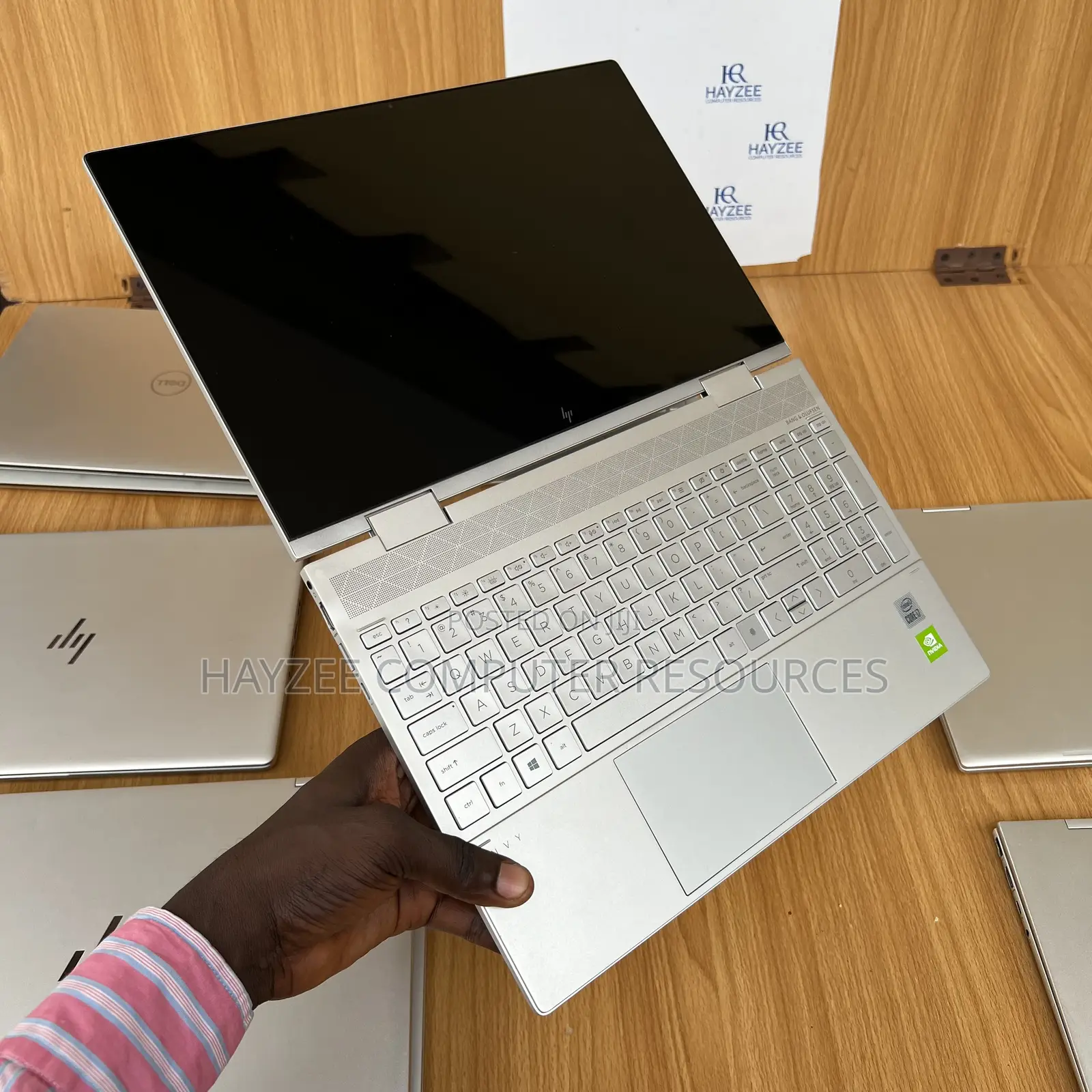 Laptop HP Envy X360 15t 16GB Intel Core I7 SSD 512GB