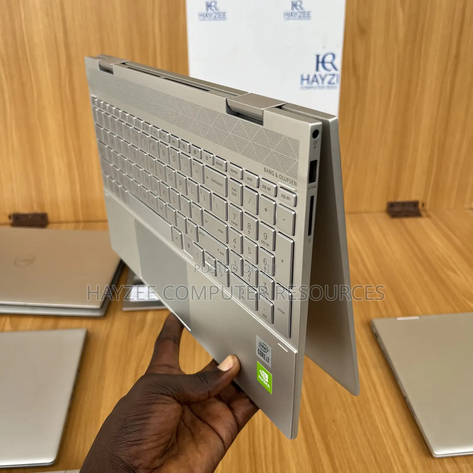 Laptop HP Envy X360 15t 16GB Intel Core I7 SSD 512GB
