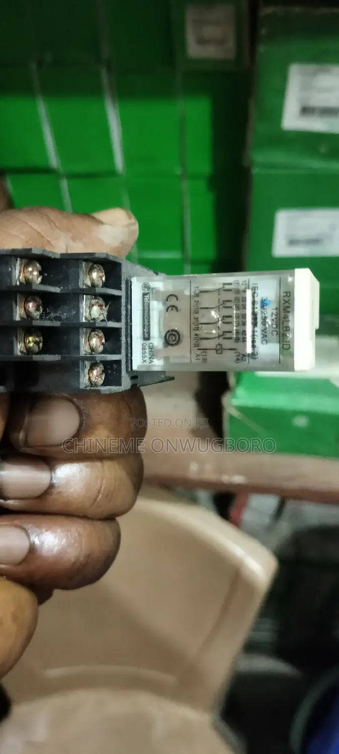 Schneider 14 Pin Relay