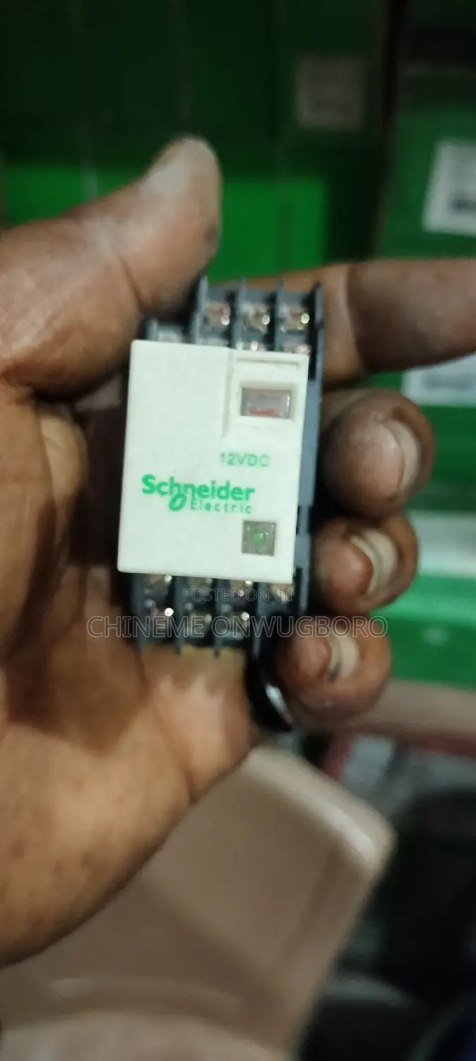 Schneider 14 Pin Relay