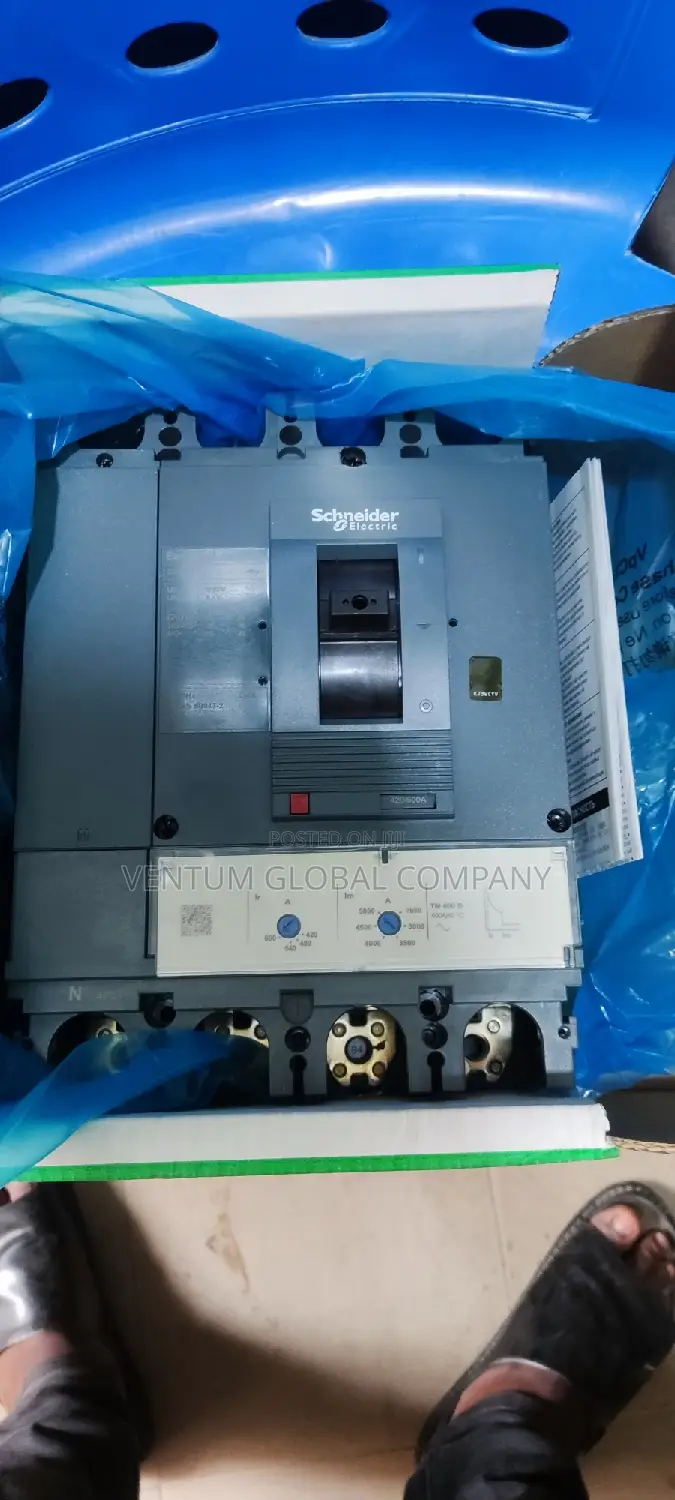 Compact 4pole 400A /630a