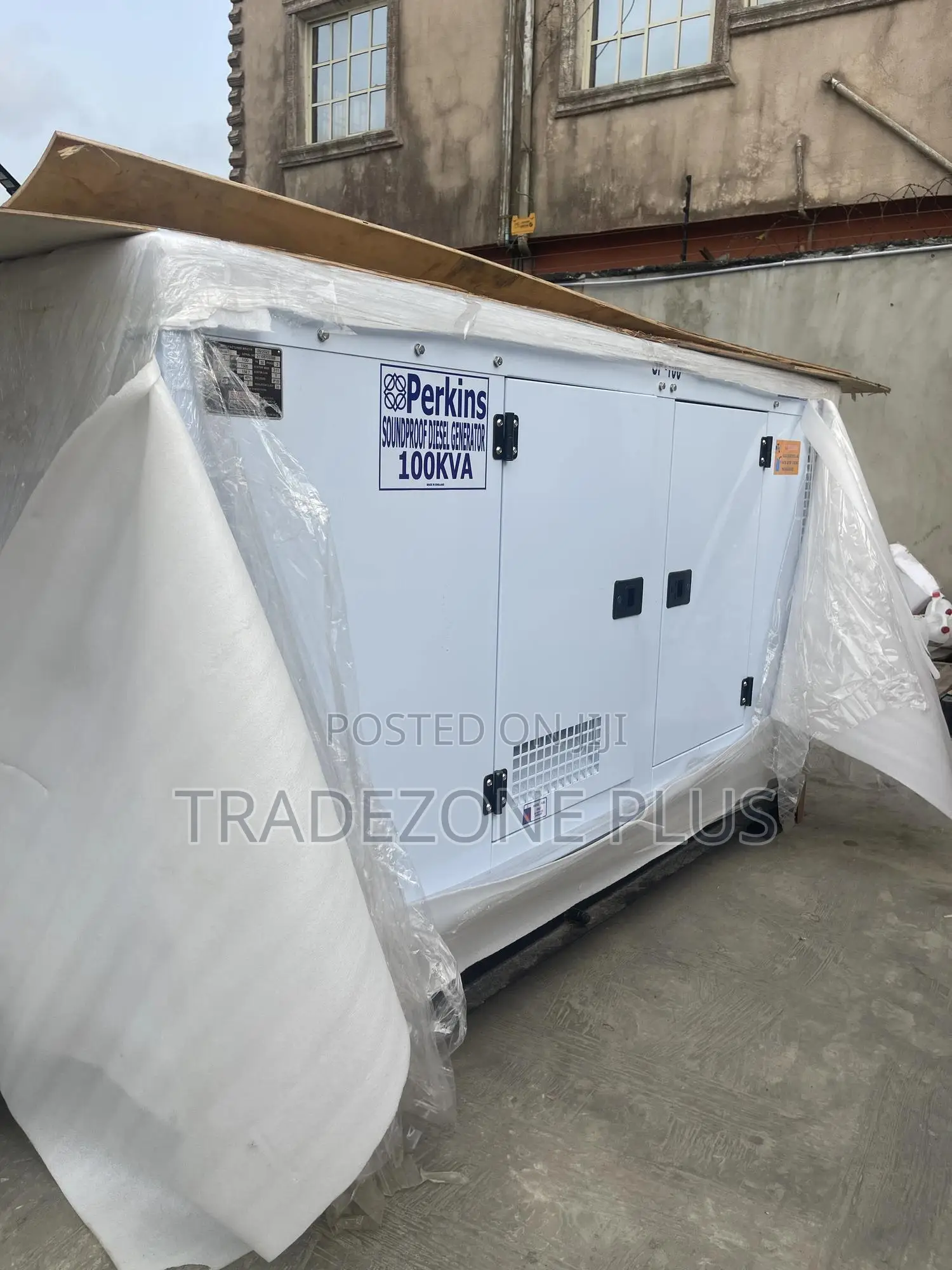 100kva Perkins Soundproof DIESEL Generator