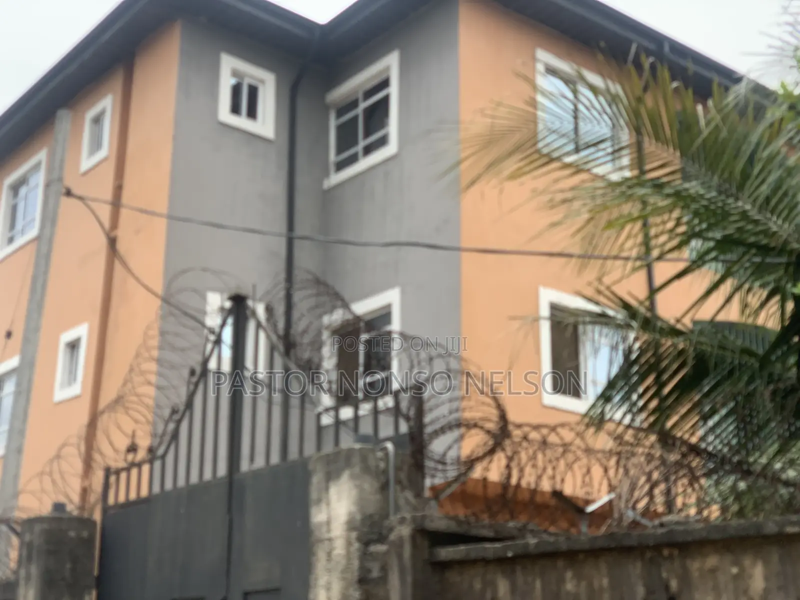 3bdrm Block of Flats in Avu Town, Owerri for sale