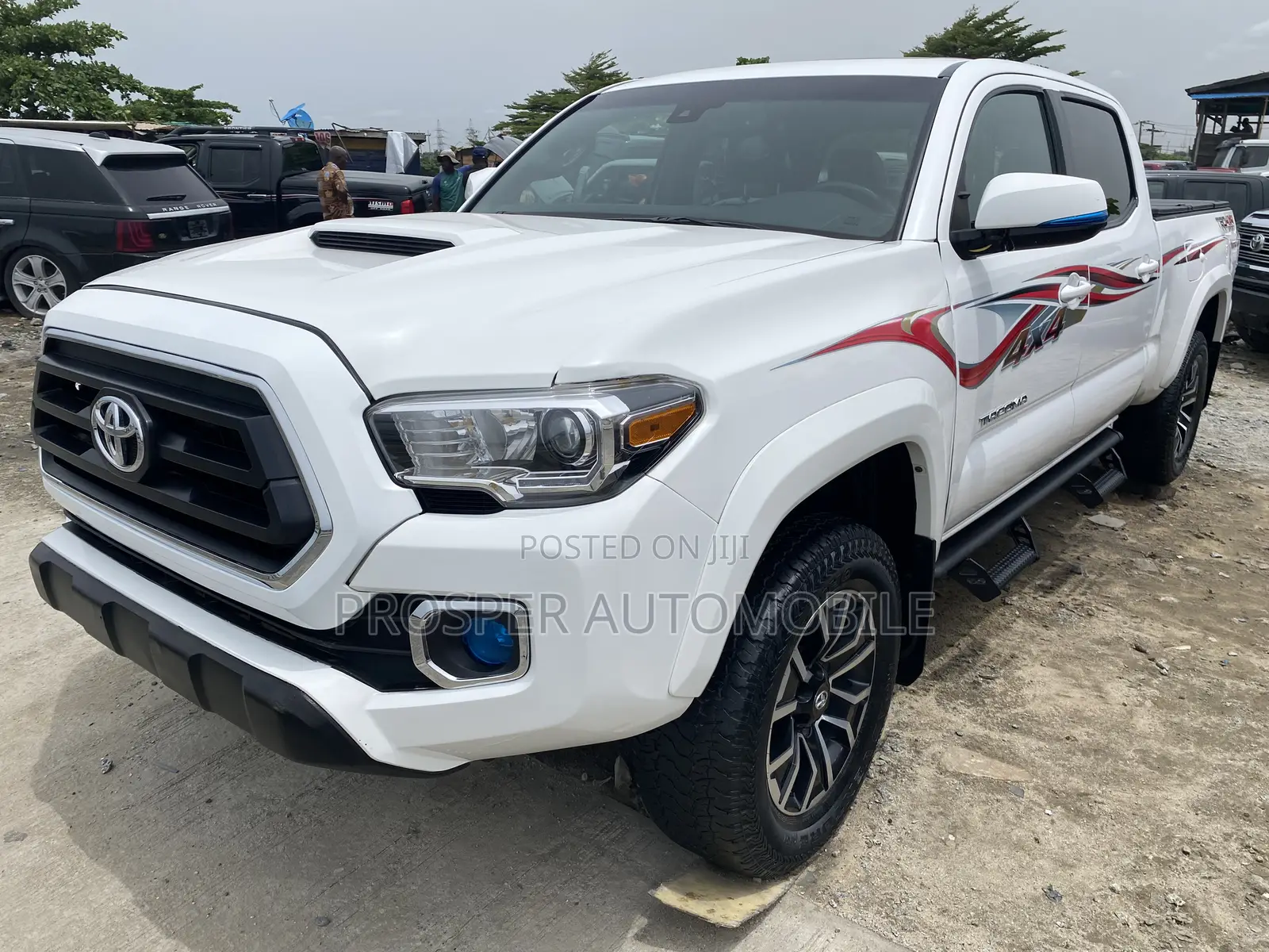 Toyota Tacoma 2021 White