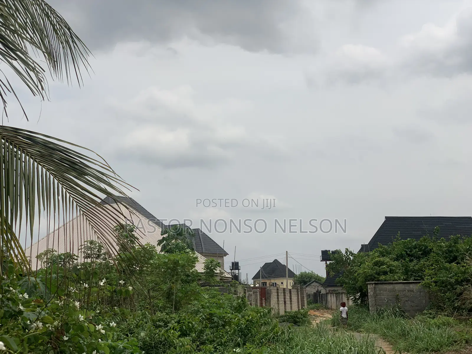 3bdrm Block of Flats in Avu Town, Owerri for sale