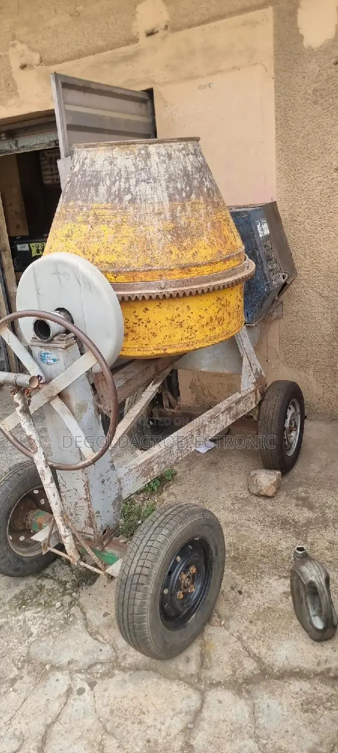 500 And 400 LTRS Concrete Mixing Machine UK Standard .