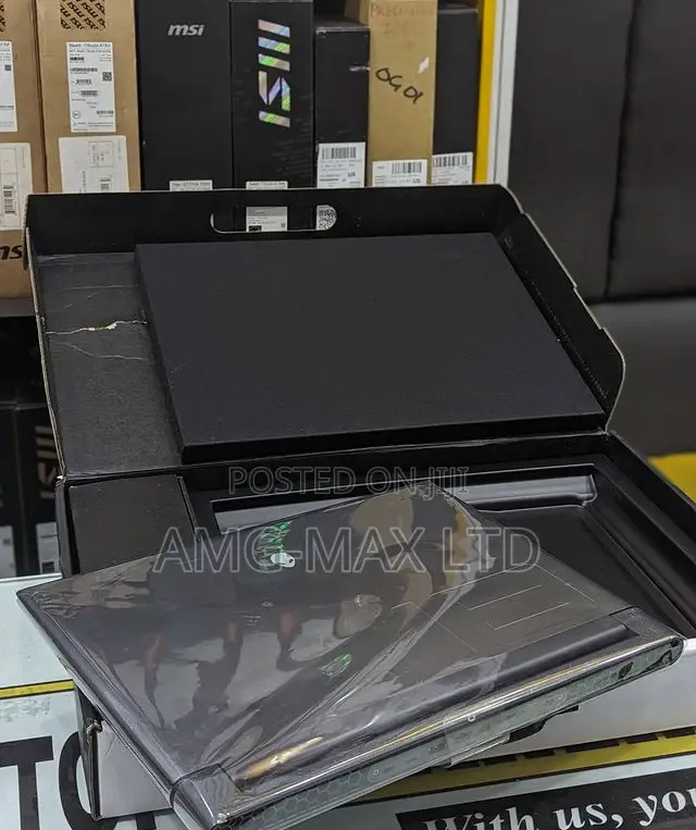Laptop Dell Allienware M18 R1 64GB Intel Core I9 SSD 4T