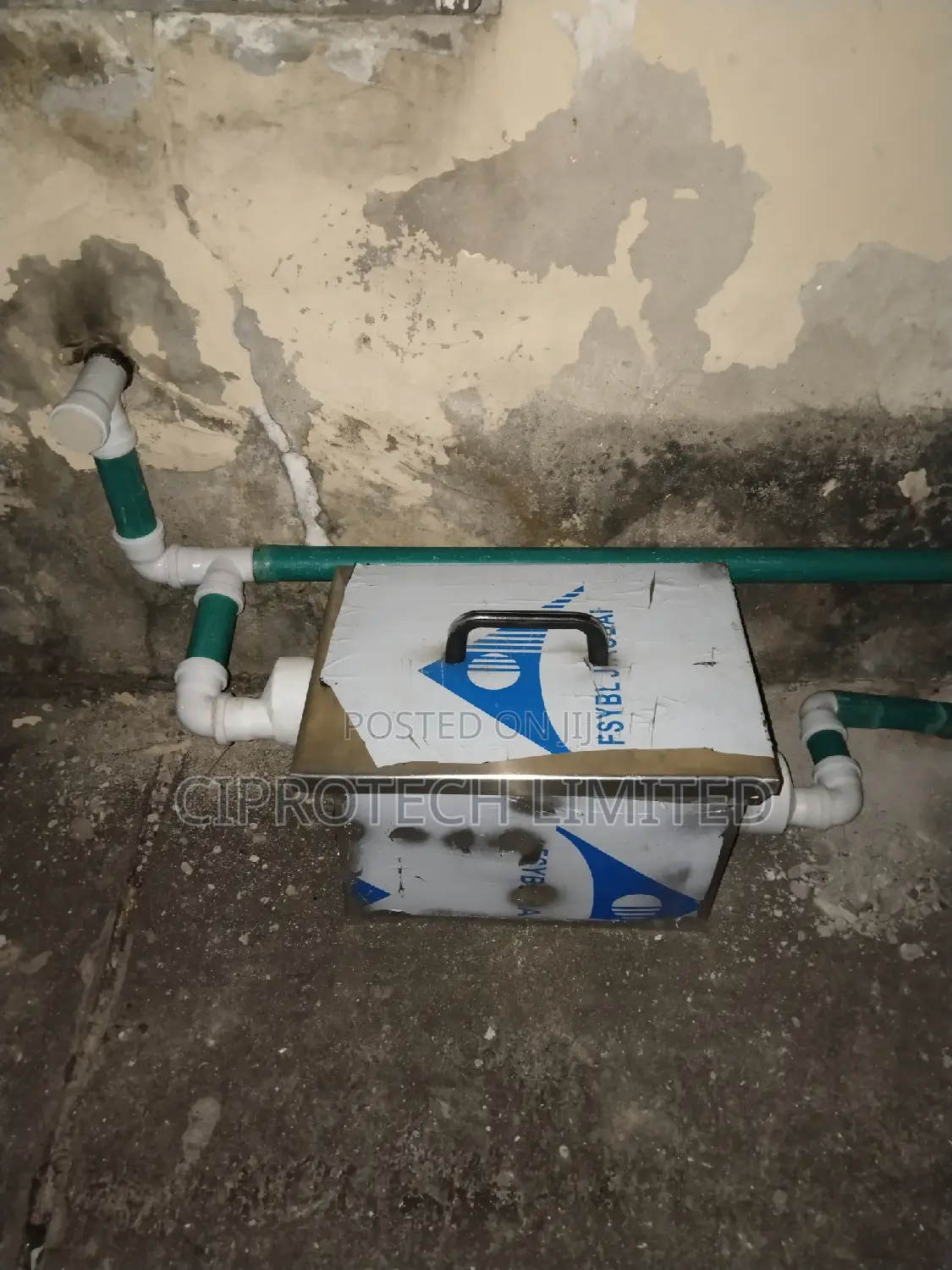 Fat Trap for Food Oil Waste