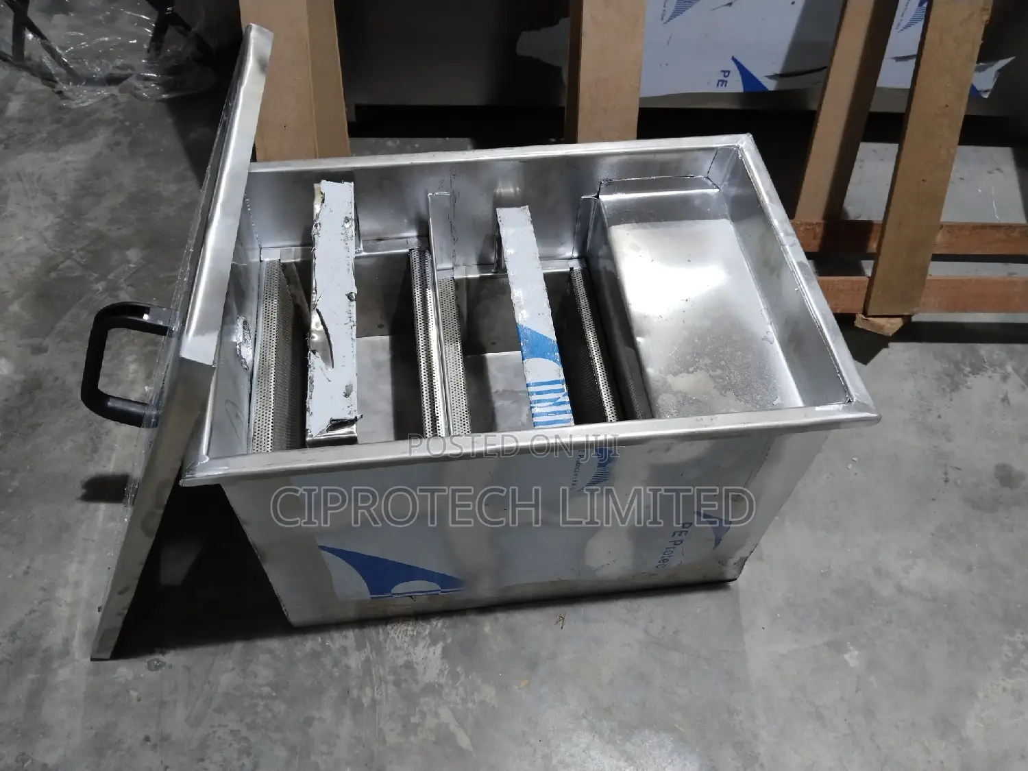 Fat Trap for Food Oil Waste