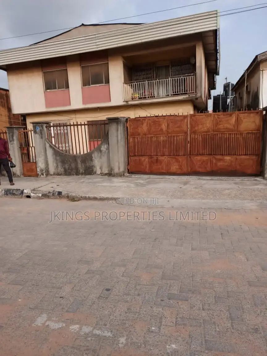 4bdrm Block of Flats in Ketu-Alapere for sale