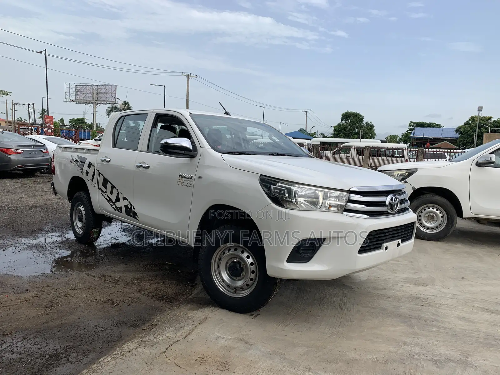 Toyota Hilux SR 4x4 2016 White