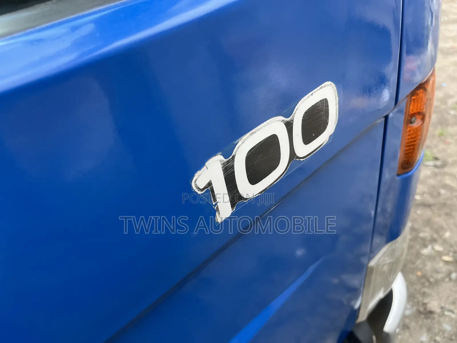 Toyota Dyna 100 4 Tyre