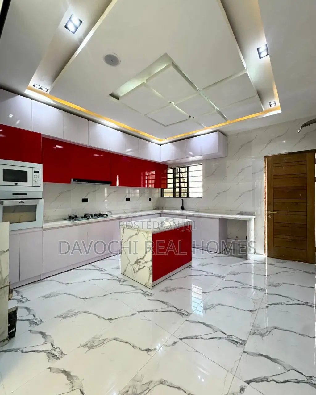 5bdrm Duplex in Chevron Drive, Lekki for sale