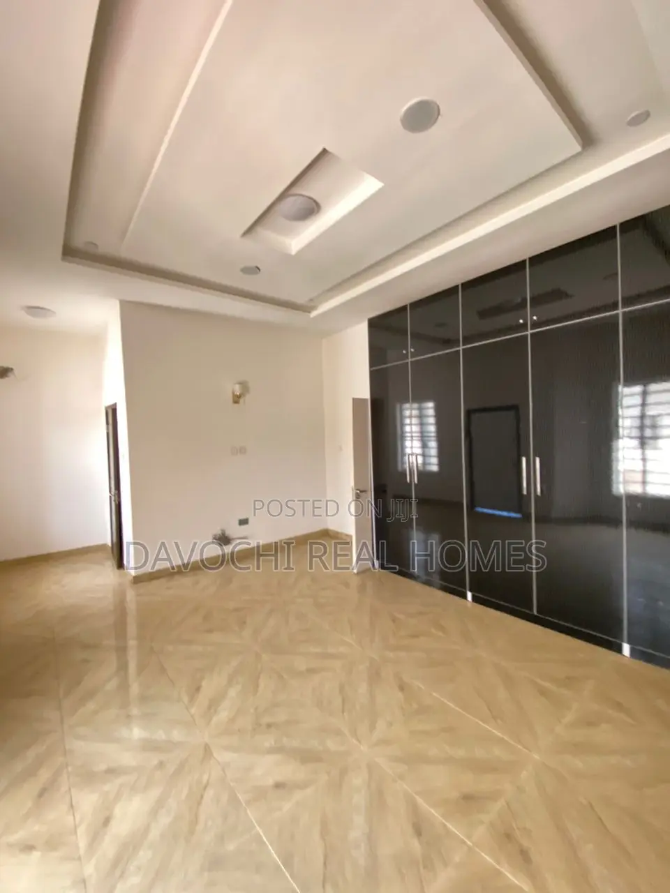 4bdrm Duplex in Chevron Conservation, Lekki for sale