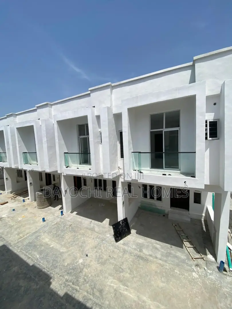 3bdrm Duplex in Ikota-Lekki for sale