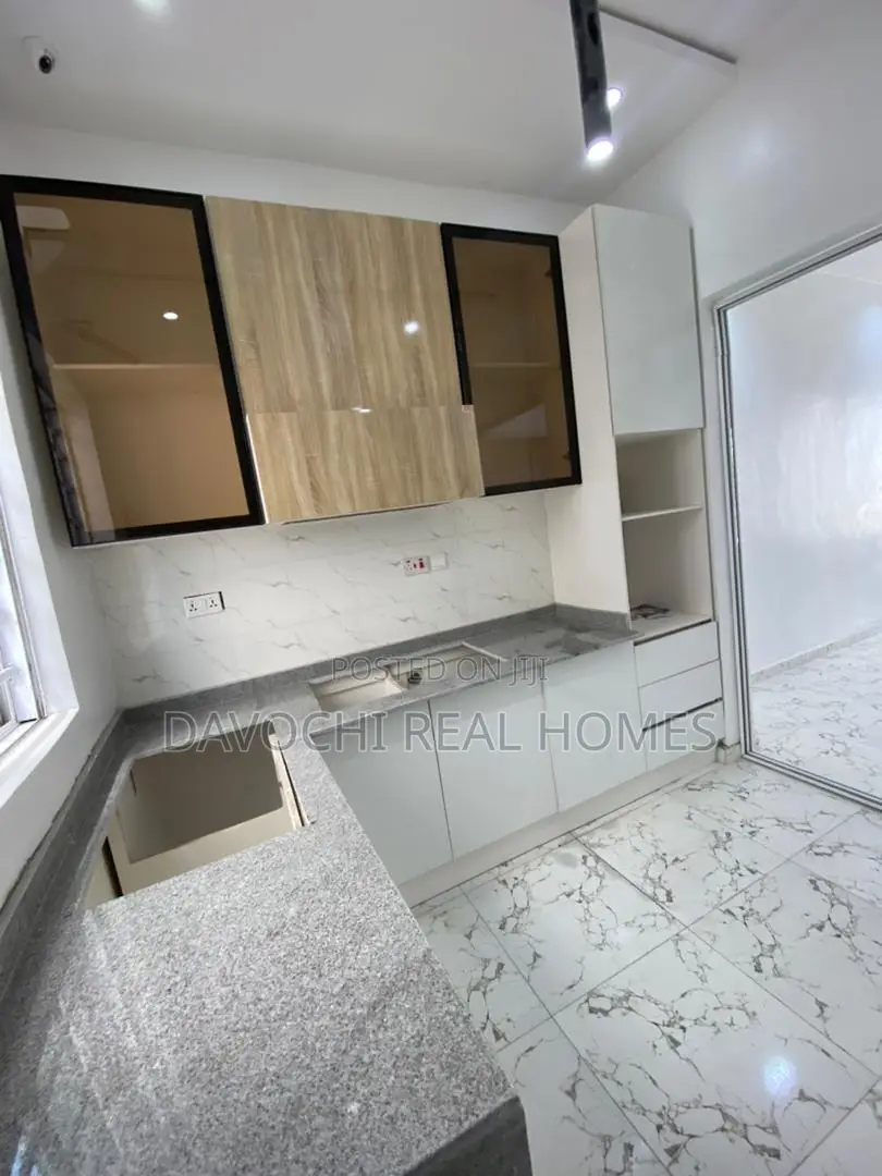 3bdrm Duplex in Ikota-Lekki for sale