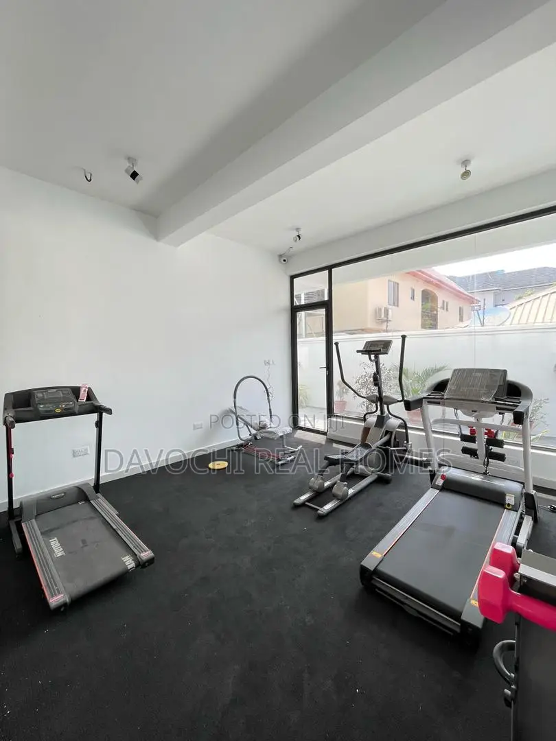 4bdrm Maisonette in Lekki Phase One for sale