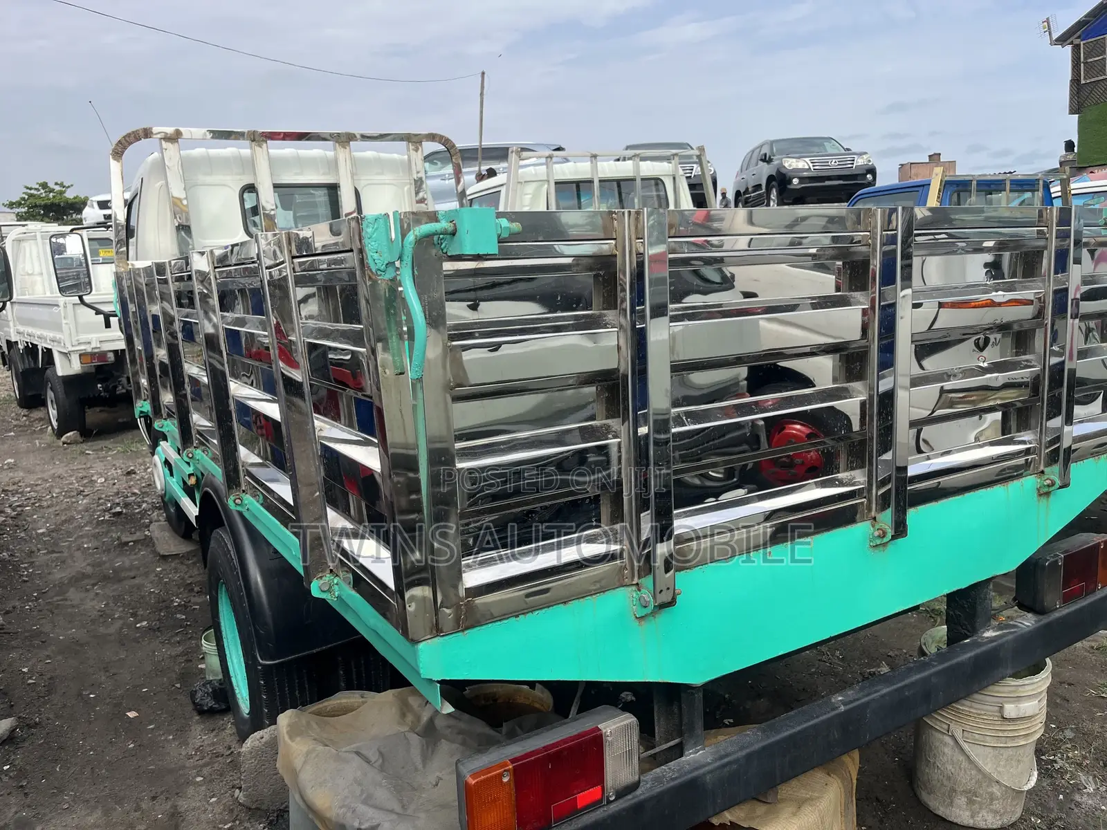 Toyota Dyna 200 Normal Hand