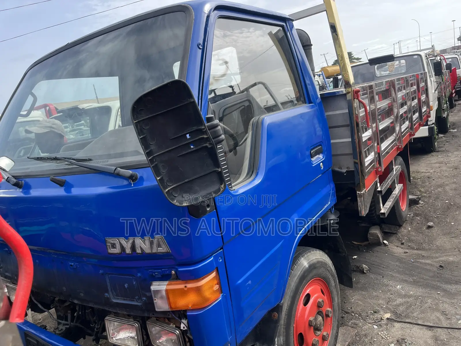 Toyota Dyna 200