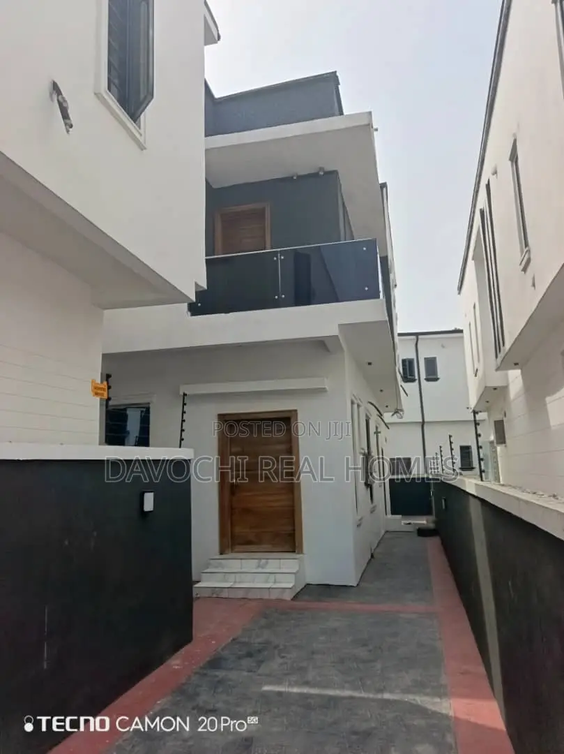 4bdrm Duplex in Ikota, Lekki for rent
