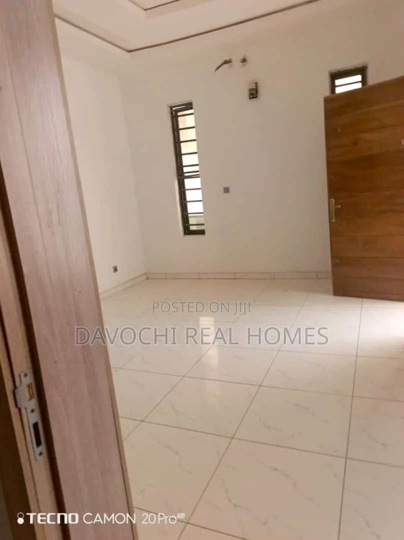 4bdrm Duplex in Ikota, Lekki for rent