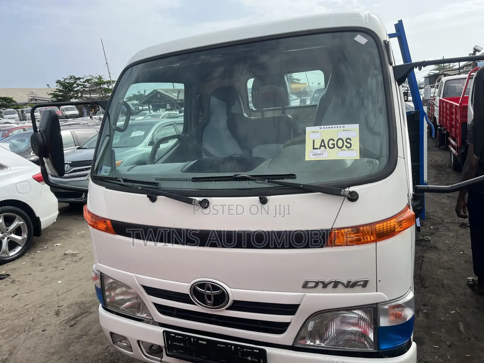 Toyota Dyna 200