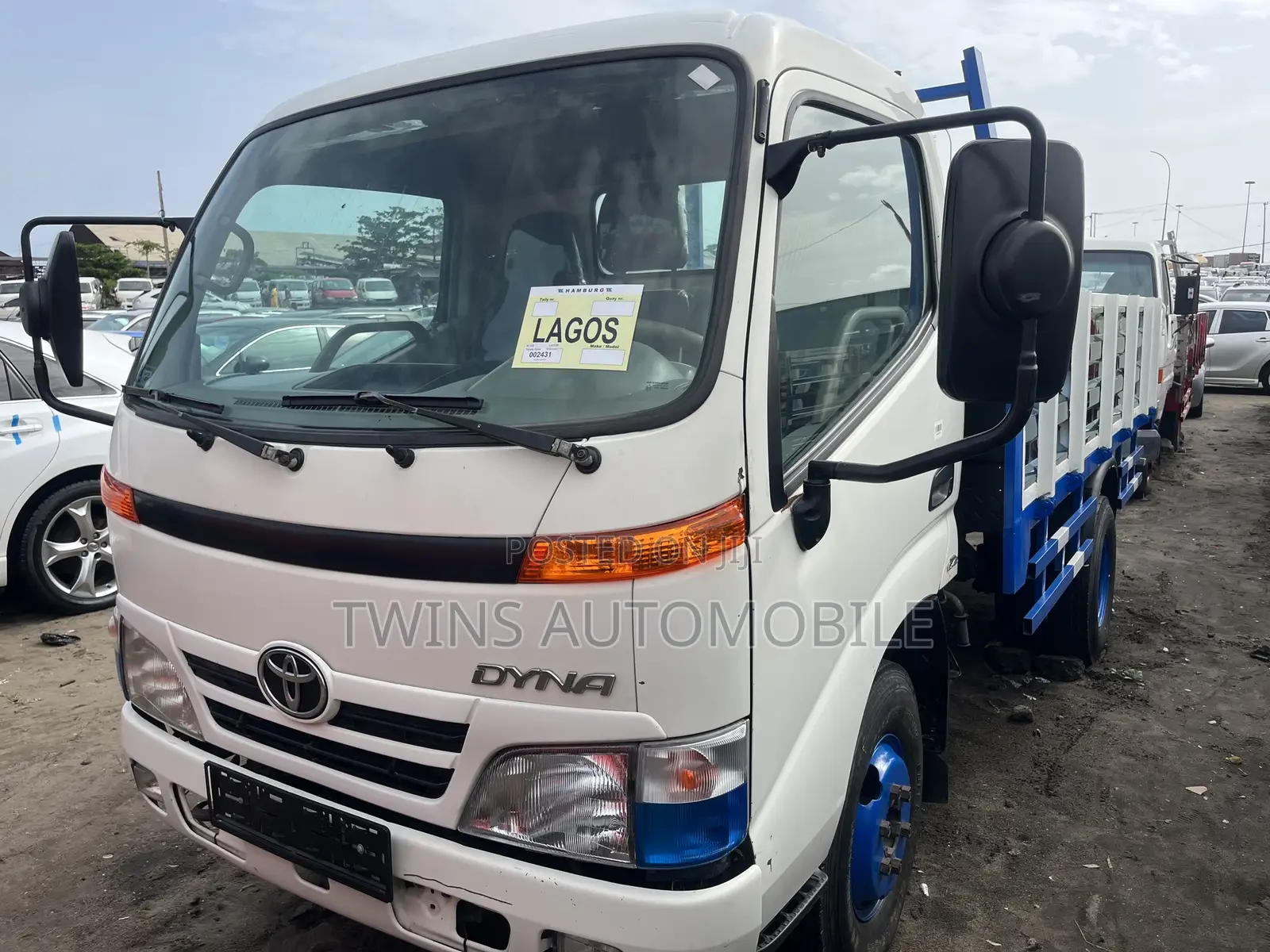 Toyota Dyna 200