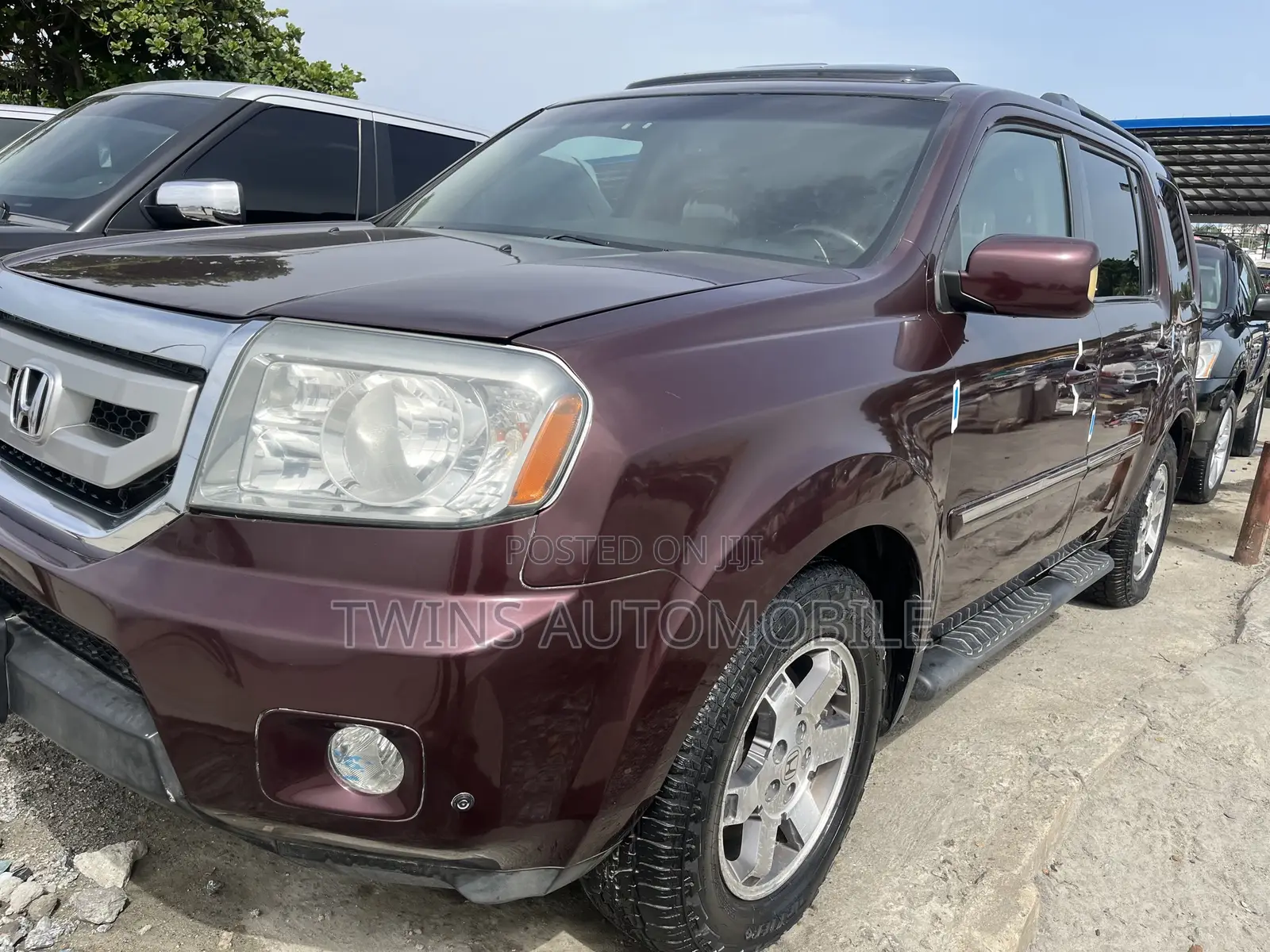 Honda Pilot Touring w/RES/Navi 4WD (3.5L 6cyl 5A) 2011 Burgundy