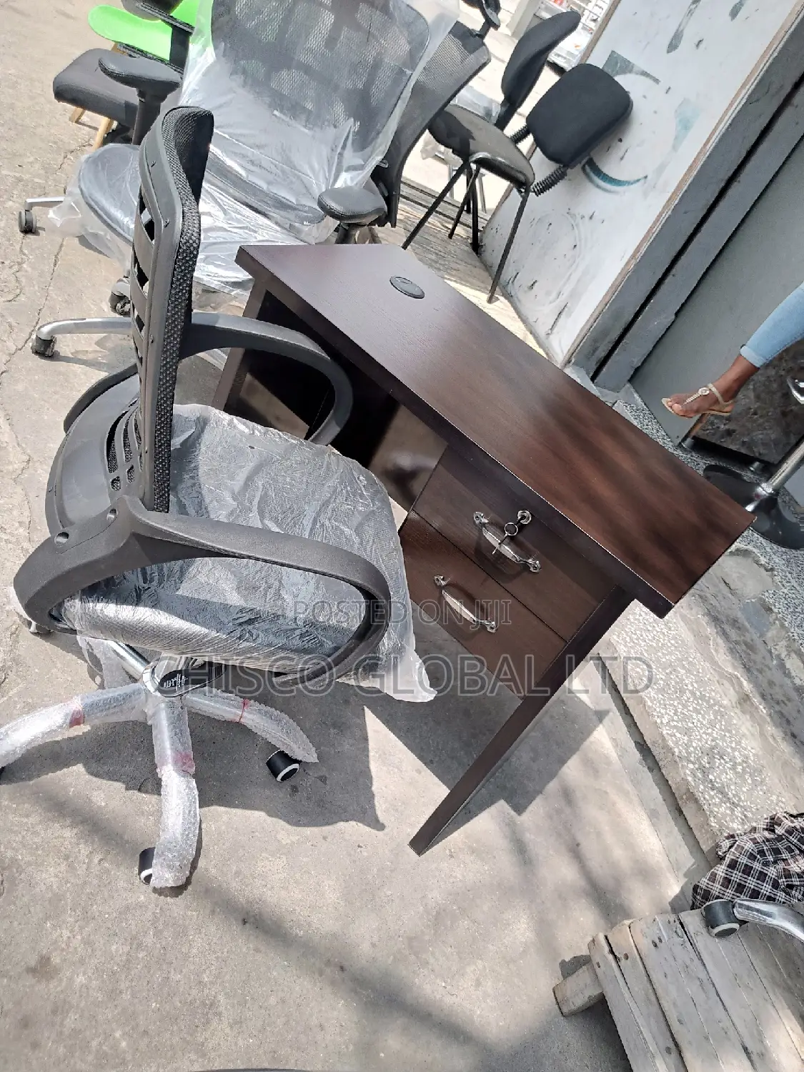Office Chair And Table
