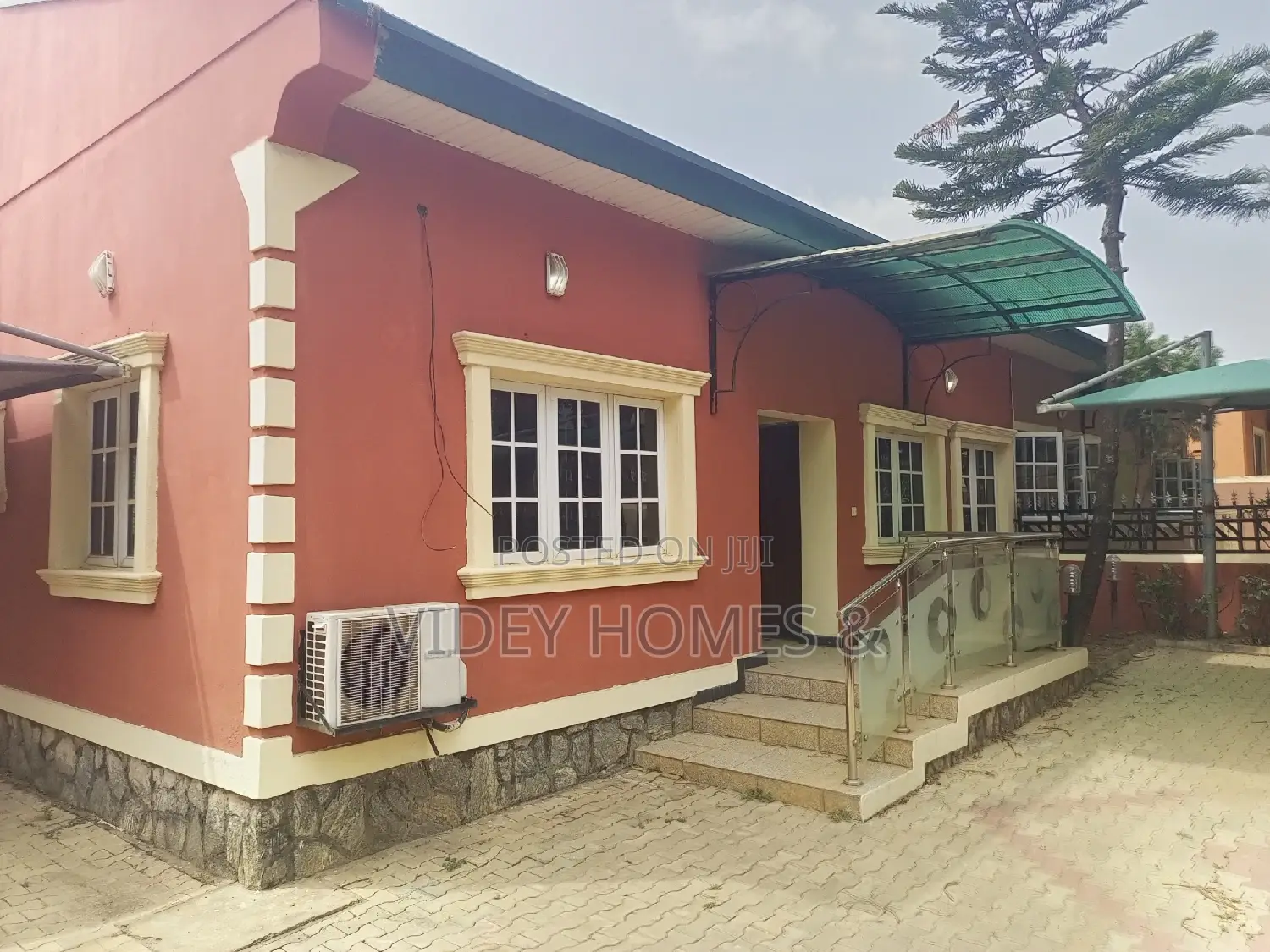 3bdrm Bungalow in Sunnyvale Estate, Dakwo District for rent