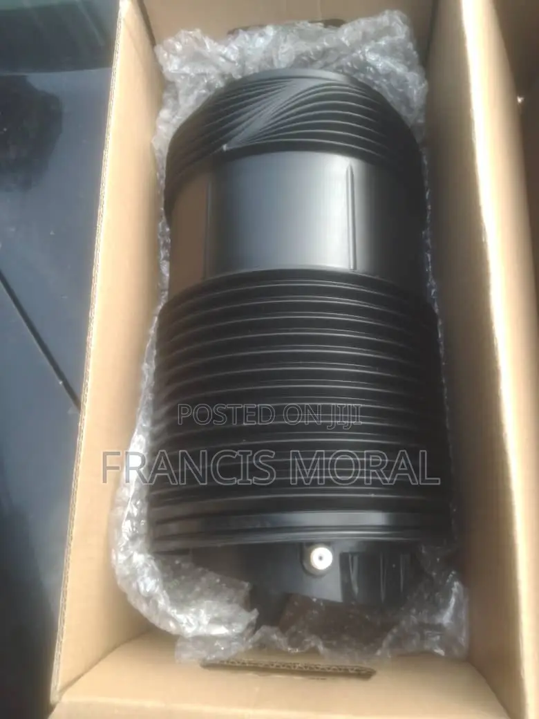 Rear Back Balloon Audi Q8 Available