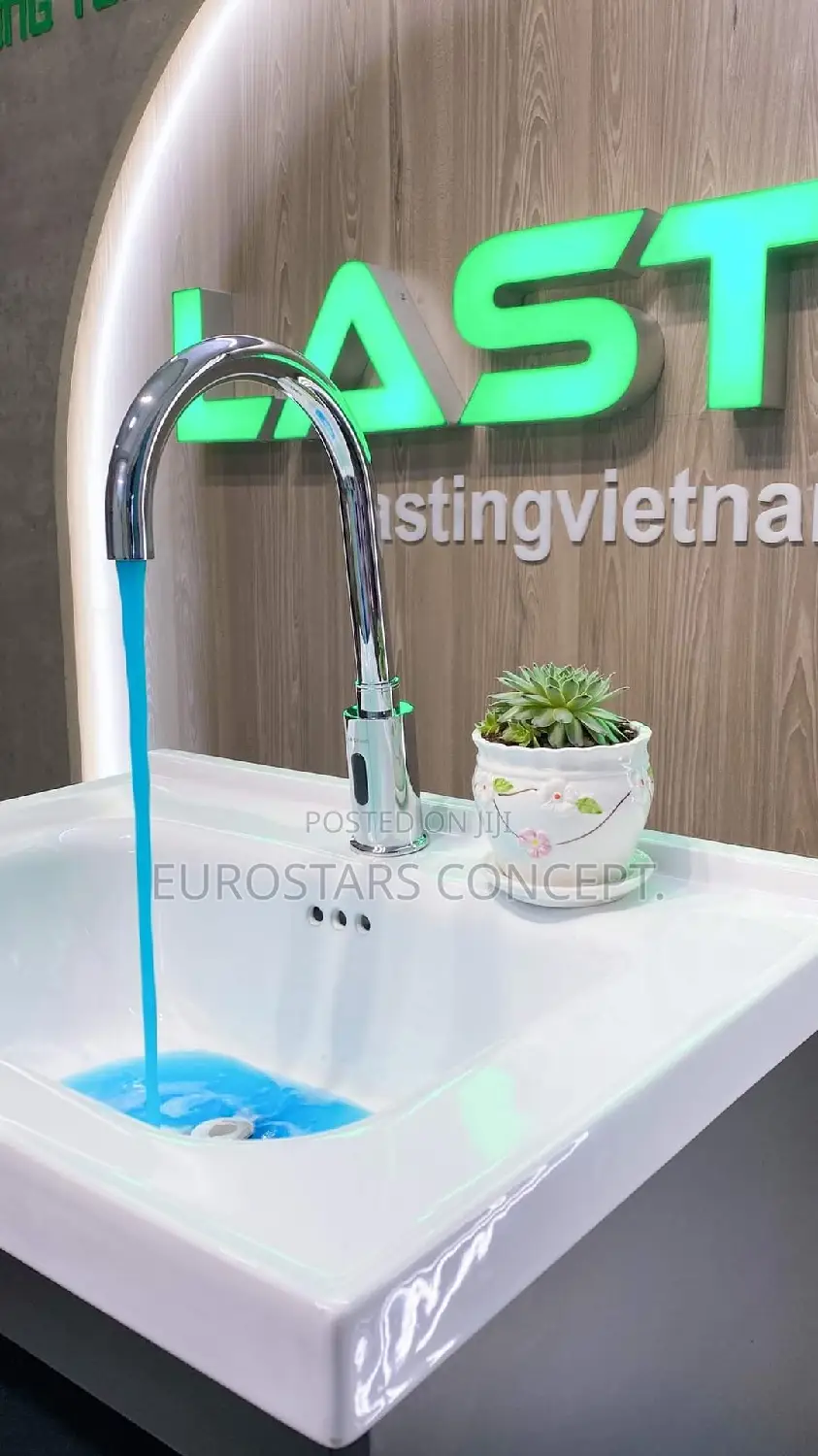Long Sensor Water Tap