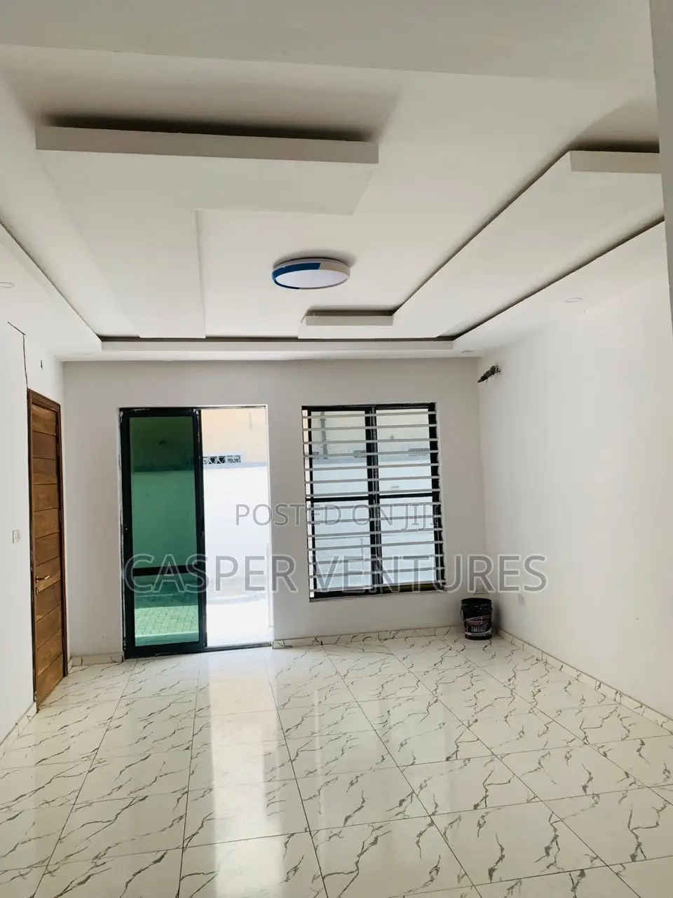 2bdrm Apartment in Orchid Road, Lekki for rent